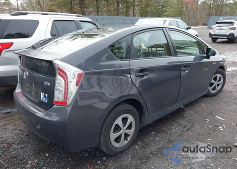 2013 Toyota Prius Two z USA, uszkodzony, nr VIN JTDKN3DU8D1648310